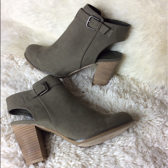 Cato Shoes - Cato Green Open Heel Ankle Booties Size 10